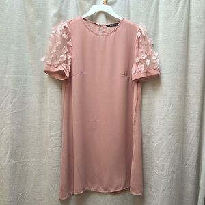 Women’s Flower Sleeve Dress